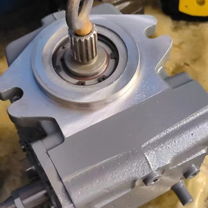 Bomba de pistones axiales de caudal variable A10VG45EP4DM1/10L + A11VO 40DRS/10L-NSC12N00, bomba de pistones de circuito cerrado de motor medio - Product Image 1