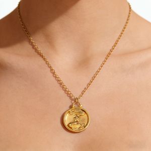 Collana con Ciondolo Monete <span class=keywords><strong>Zodiacali</strong></span> in Oro, Charms Rotondi Incisi a Rilievo, <span class=keywords><strong>Segni</strong></span> <span class=keywords><strong>Zodiacali</strong></span>, Dodici Donne, Lusso Leggero - Product Image 2