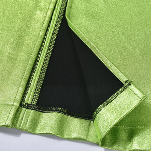 Vente en gros Nouvelle conception <span class=keywords><strong>Jupe</strong></span> élégante ajustée à la taille Robe pour femmes <span class=keywords><strong>Jupe</strong></span> longue en <span class=keywords><strong>cuir</strong></span> PU vert métallisé pour femmes - Product Image 6
