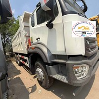 Camion à benne basculante Sinotruk 12 pneus 12 roues/10 roues Camion à benne de 50 tonnes Camion à benne basculante d'occasion 8X4 /6X4 au prix d'usine