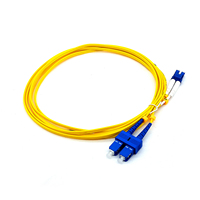 Cordon de brassage fibre optique Unionfiber OEM/ODM SC vers LC Duplex Monomode OS2 SM LSZH 3mm 2m 5m