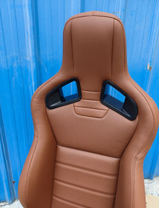 Siège baquet de course en cuir marron avec dossier en fibre de carbone pour les journées sur circuit et la conduite sur route - Product Image 2
