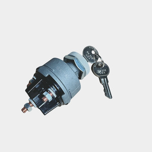 Interruptor de Encendido Universal 417 DYG-8031 para Vehículos Agrícolas y de Ingeniería con Llave PK306 - Product Image 1