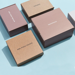 Customizable Corrugated Board Shipping Boxes for Chocolate Foldable Christmas Mailer Matt Lamination Socks Fur Embossed Printing - Product Image 3