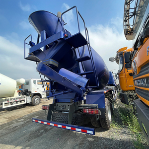 Camion malaxeur à <span class=keywords><strong>béton</strong></span> Howo NX 8*4, très demandé, idéal pour le transport de ciment et les grands travaux d'infrastructure - Product Image 4