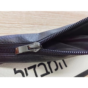 Échantillon Gratuit Pochette en Cuir Personnalisée Livraison Rapide Magnifique Sac Tallit en PU Brodé Hébreu <span class=keywords><strong>Judaica</strong></span> pour les États-Unis - Product Image 3