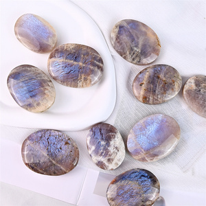 Vendita calda energia naturale <span class=keywords><strong>di</strong></span> cristallo <span class=keywords><strong>blu</strong></span> <span class=keywords><strong>luna</strong></span> <span class=keywords><strong>pietra</strong></span> <span class=keywords><strong>di</strong></span> palma per la decorazione della casa - Product Image 2