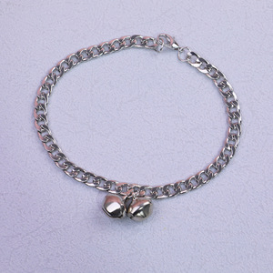 Collar de metal con campana para perros y gatos, tamaño ajustable, accesorio para el cuello de gatitos y perros, campana de acero inoxidable estilo hip-hop. - Product Image 3