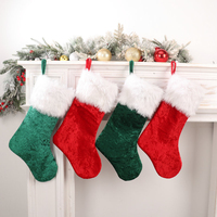 Chaussette de Noël en peluche tendance, ornement suspendu, sac cadeau pour bonbons de Noël, chaussette décorative festive pour arbre de Noël et décorations de fête à la maison