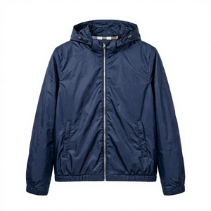 Chaqueta cortavientos con capucha para hombre, con cremallera, informal, para otoño, estilo urbano, impermeable. - Product Image 2