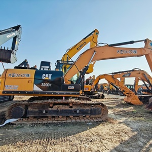 รถขุดตีนตะขาบมือสอง CAT320D2 ขนาด 20 ตัน ยี่ห้อแคทเทอร์พิลลาร์ สภาพเหมือนใหม่จากโรงงาน เหมาะสำหรับงานก่อสร้าง พร้อมบุ้งกี๋ขนาด 1 เมตร และกำลัง 112 กิโลวัตต์ - Product Image 2