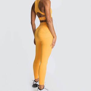 Ensemble de yoga pour femmes de la meilleure qualité sur mesure vêtements de fitness robustes avec taille élastique motif solide - Product Image 3