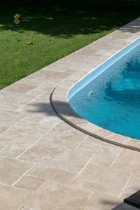 YUSHI özelleştirilebilir doğal kireçtaşı finişerleri için yüksek kaliteli doğal taş yüzme havuzu fayans otel Villa açık kat - Product Image 2