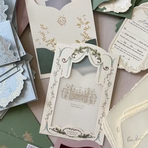 Ensemble de cartes de mariage personnalisées à motif vintage imprimé vanille, avec invitation découpée en forme de ruban, RSVP et menu en carton imprimé - Product Image 2