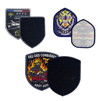 Personnalisé mignon dessin animé pompier toile manches Patch presse à chaud personnalisé tissé broderie thermocollant Logo vêtements chapeaux sacs