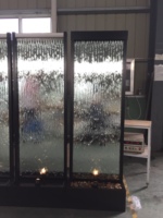 Mur d'eau en verre pour l'intérieur et l'extérieur Écran intérieur Cascades Fontaine éclairée Diviseurs de pièce Cascade en verre à led