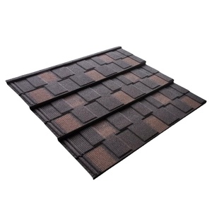 Tuiles de toit en métal revêtues de pierre de haute qualité Grain de bois/carreaux/carreaux romains Matériau de construction de nouvelle maison moderne - Product Image 2