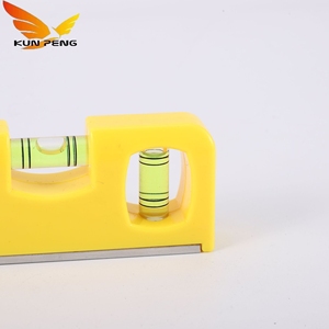 Mini appareil de mesure d'outil de règle de niveau à bulle jaune de qualité industrielle d'équilibre compact portatif avec le plastique de +/-10mm de précision - Product Image 2