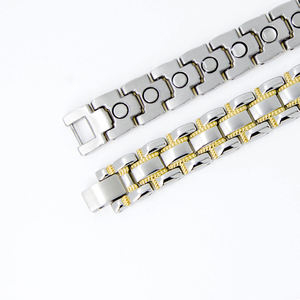 Nouveaux modèles de bracelets magnétiques en germanium doré pour hommes 2025 - Product Image 4