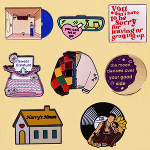 Pin de Esmalte de Álbum de Música de <span class=keywords><strong>Cantante</strong></span> Pop, Varios Accesorios Periféricos, Broche de Metal para Decorar Mochilas y Chaquetas, Regalo para Fans - Product Image 1