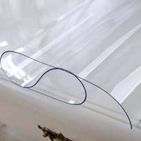 Rouleau de film de nappe en PVC imperméable, facile à nettoyer pour les maisons très occupées, nappe transparente personnalisée, convient aux tables rectangulaires et rondes