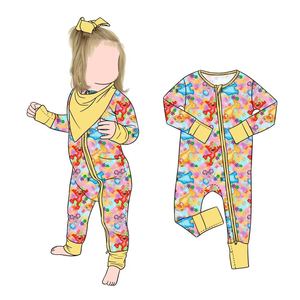 Детский комбинезон-слип из бамбукового вискозного волокна Little Glow: мягкий, дышащий, приятный для кожи, на молнии - Product Image 1
