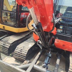 Excavatrice sur chenilles hydraulique d'occasion de 5 tonnes, fabriquée au Japon en 2021, pour KX155, avec moteur et pompe à engrenages - Faible nombre d'heures de fonctionnement - Product Image 3