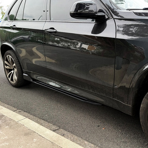 สเกิร์ตข้าง Amp-Z สำหรับ BMW X5 F15 M Sport ปี 2014-2018 สีดำเปียโน ลายคาร์บอนไฟเบอร์ ผิวด้าน - Product Image 1