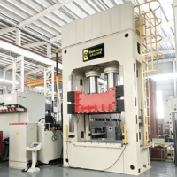 Presse hydraulique de 1500 tonnes avec moteur et pompe PLC pour le formage des métaux, le moulage composite et le façonnage de pièces lourdes