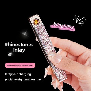 Briquet à arc rechargeable en métal incrusté de diamants, design moderne UE, compact, élégant, mignon, coupe-vent, mini, ultra-fin pour femme - Product Image 5