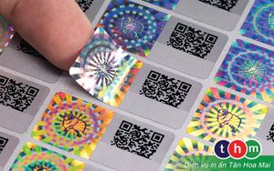 Professional anti-counterfeiting holographic waterproof self-adhesive stickers, durable, custom-shaped barcode <b>labels</b> - Product Image 6