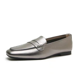 Mocassino in pelle morbida con punta quadrata all'ingrosso per mocassino in pelle da <span class=keywords><strong>donna</strong></span> per scarpe eleganti da <span class=keywords><strong>donna</strong></span> scarpe Casual piatte da Penny - Product Image 1