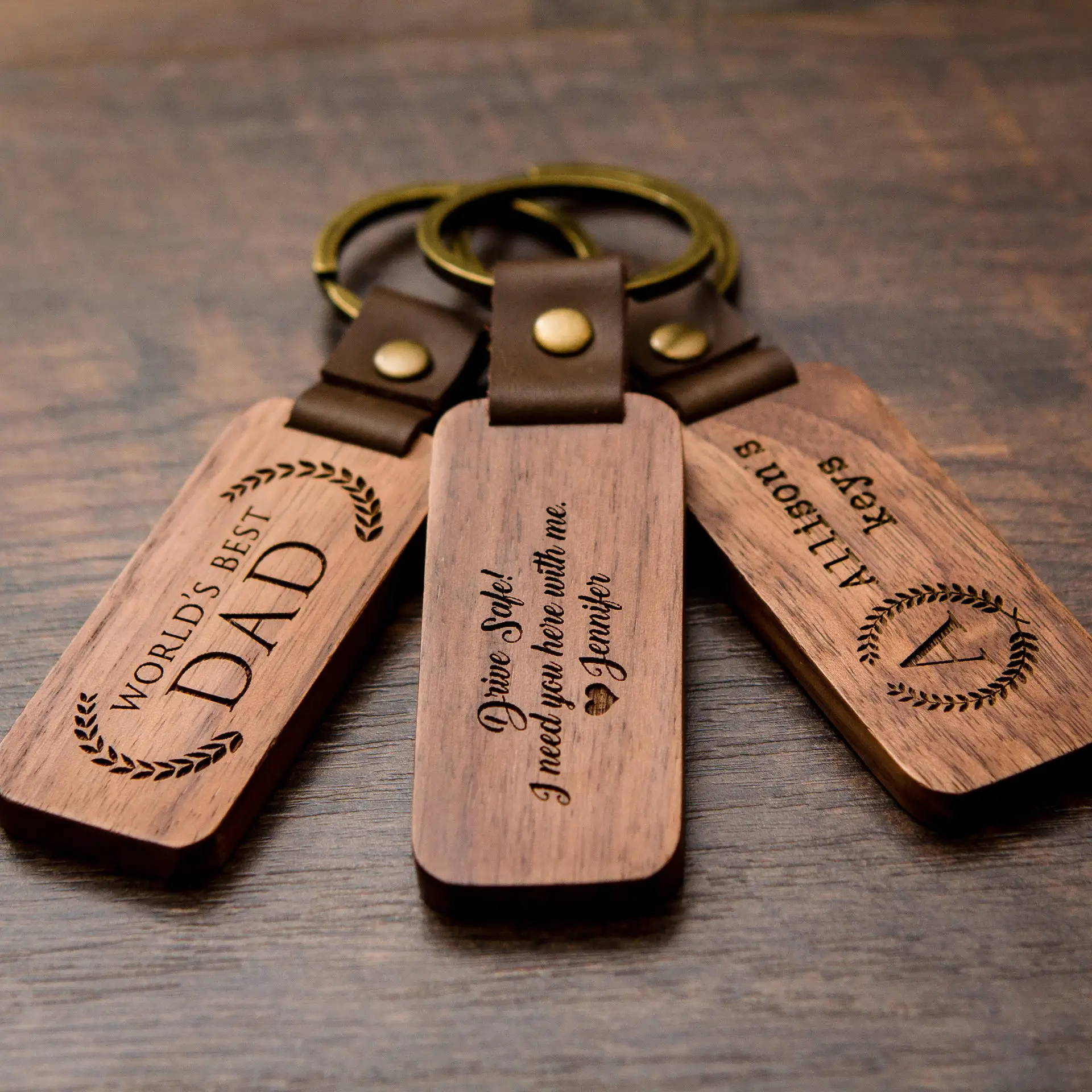 Dropshipping Custom Logo Personalized Wooden Crafts High Quality Solid Wood Walnut Wood keychain PU leather for Engraving