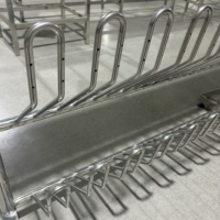 Rak Sepatu Stainless Steel yang Dapat Disesuaikan Dengan Sistem Pengeringan dan Disinfeksi untuk Gudang dan Fasilitas Pengolahan Daging