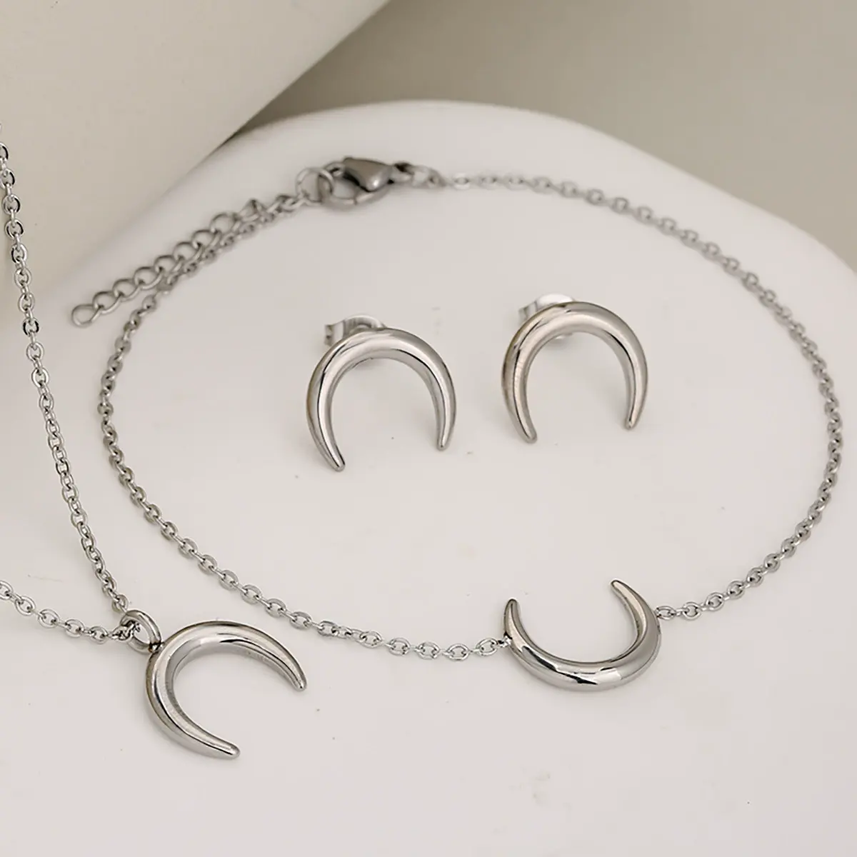 ชุดดวงจันทร์เหล็ก