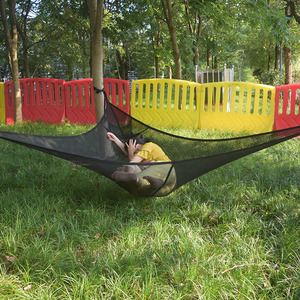 <span class=keywords><strong>Hamac</strong></span> aérien d'extérieur pour plusieurs personnes Tente de camping aérienne <span class=keywords><strong>triangulaire</strong></span> <span class=keywords><strong>Hamac</strong></span> de camping aérien pour arbres - Product Image 3