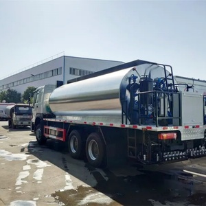 Camion pulvérisateur d'asphalte HOWO 6X4 12 tonnes 14 tonnes pour la construction routière - Product Image 2