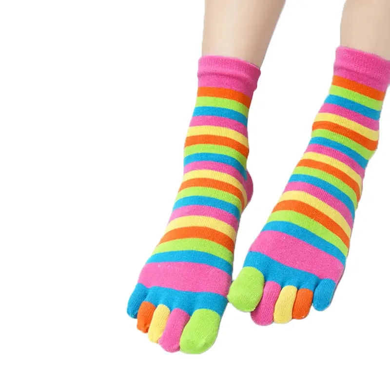 Mode Mädchen Fünf-gefingert Socken Calcetines Baumwolle Casual Weiche Socken Mit Zehen Bunte Weibliche Streifen Schlepptau Socken Sokken