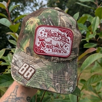 Patch en tissu personnalisé OEM brodé avec motif Cerf Aigle et Boussole Naturelle, thermocollant pour veste, gilet, sac à dos