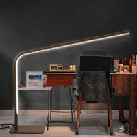 Lampe de bureau moderne en aluminium alimentée par courant continu avec source de lumière LED, intensité réglable, CRI élevé 90, 6000K lumière du jour, abat-jour en métal pour salles de lecture
