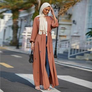 Vente de gros Cardigan musulman Abaya de Dubaï ornée de beaux vêtements islamiques Robes de femmes Abaya Nida perlée Abaya musulmane ouverte sur le devant - Product Image 1