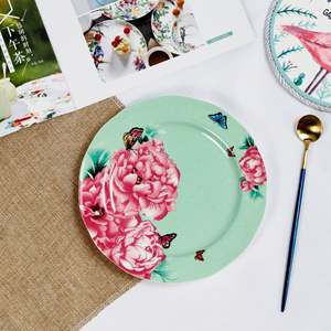 Assiettes à vaisselle plates en porcelaine d'os créatives personnalisées Assiettes ménagères en céramique occidentale <span class=keywords><strong>Assiette</strong></span> de présentation de style pastoral - Product Image 3