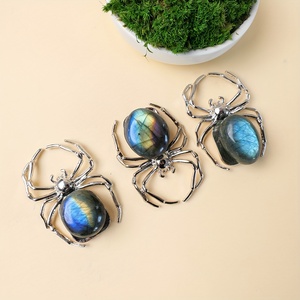 Vente en gros de pierres de labradorite vintage, cristal en forme d'araignée, design complexe en fil métallique, décoration Feng Shui pour la maison et le bureau, souvenir - Product Image 3