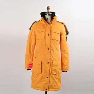 定制品牌设计冬季防水防风保暖女加厚长毛绒衬里夹克外套带连帽衫
