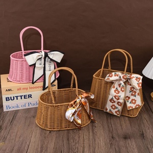 Keranjang Penyimpanan Anyaman Plastik Rotan Serbaguna dan Tahan Lama dengan Pegangan, Tas Belanja Portabel untuk Liburan Pantai, Hadiah - Product Image 4