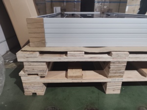 Ja C Lớp Năng Lượng Mặt Trời Bảng Điều Khiển 580W-590W Mono Perc Nửa Di Động Bảng Điều Chỉnh Cho Trang Chủ Sử Dụng & Năng Lượng Mặt Trời Hệ Thống Điện OEM Bằng Điện - Product Image 4