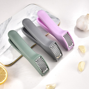 Presse-ail simple, presse-ail manuel, outil de cuisine portable, broyeur d'herbes et d'épices durable pour la cuisine à domicile - Product Image 2