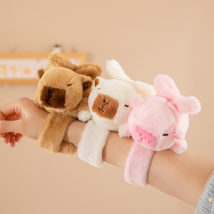 Juguetes de peluche de <span class=keywords><strong>capibara</strong></span>: pulseras de golpeo, llaveros, animales de peluche con movimiento de ala y vibración, peluches suaves, pequeños regalos de boutique al por mayor - Product Image 4