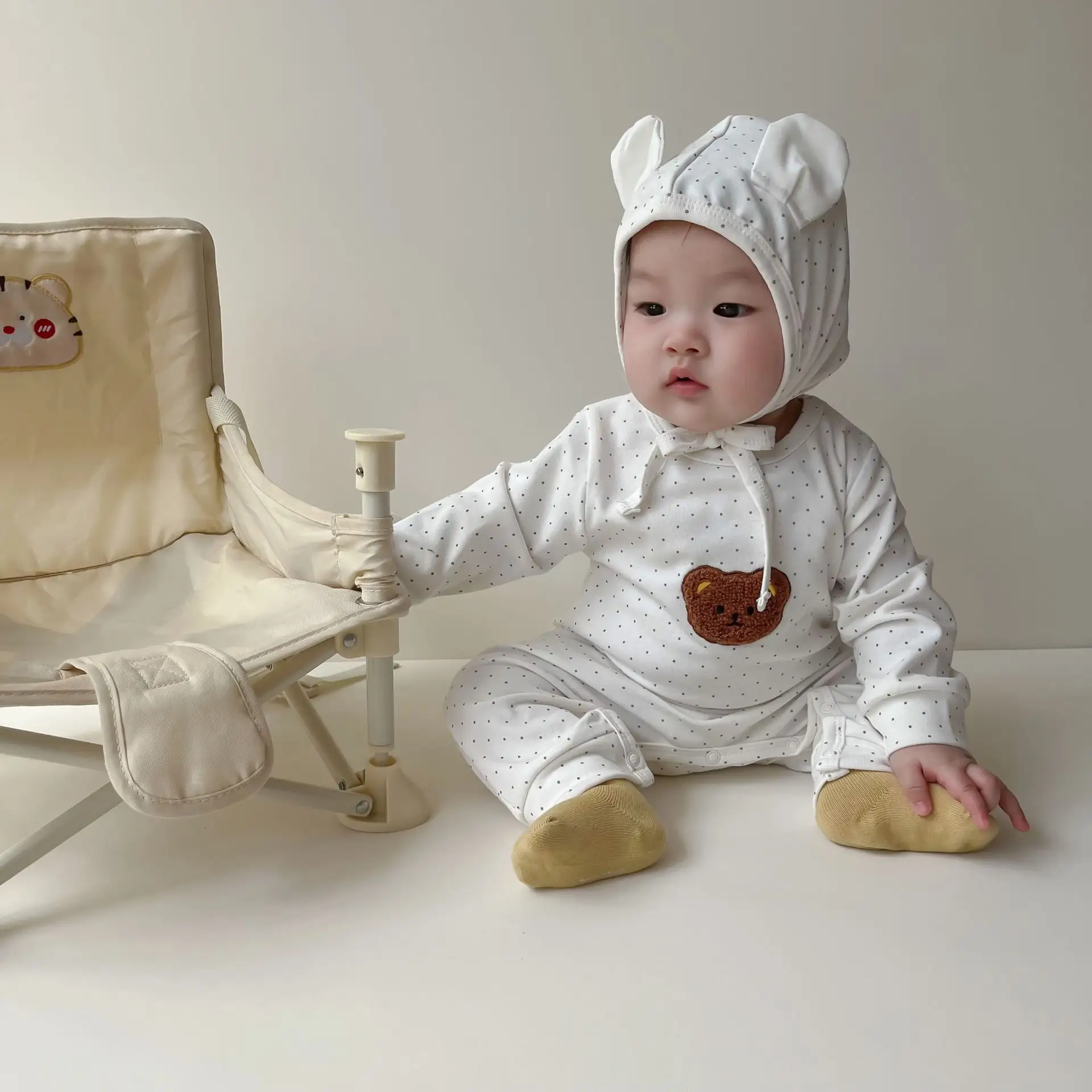 2023 Herbst Korean Baby Bodysuit Ins Dot Print Bestickte Little Bear Sweetheart Baby Furz Wrap