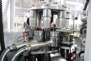 Mesin Pembuat Gelas Kertas Otomatis Efisiensi Tinggi Untuk Minuman Panas Dingin Komersial Gelas Kertas Sekali Pakai - Product Image 2